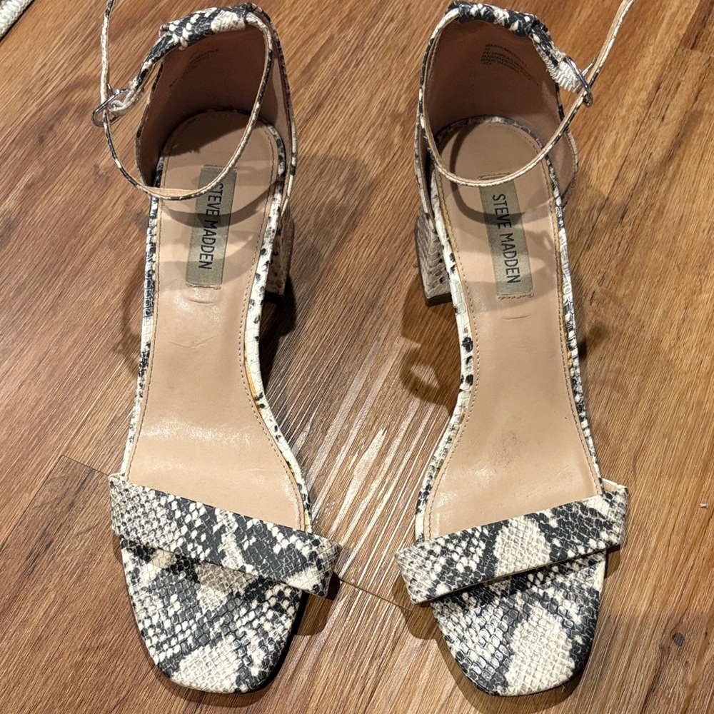 Steve Madden Black and Cream Snakeskin Heels